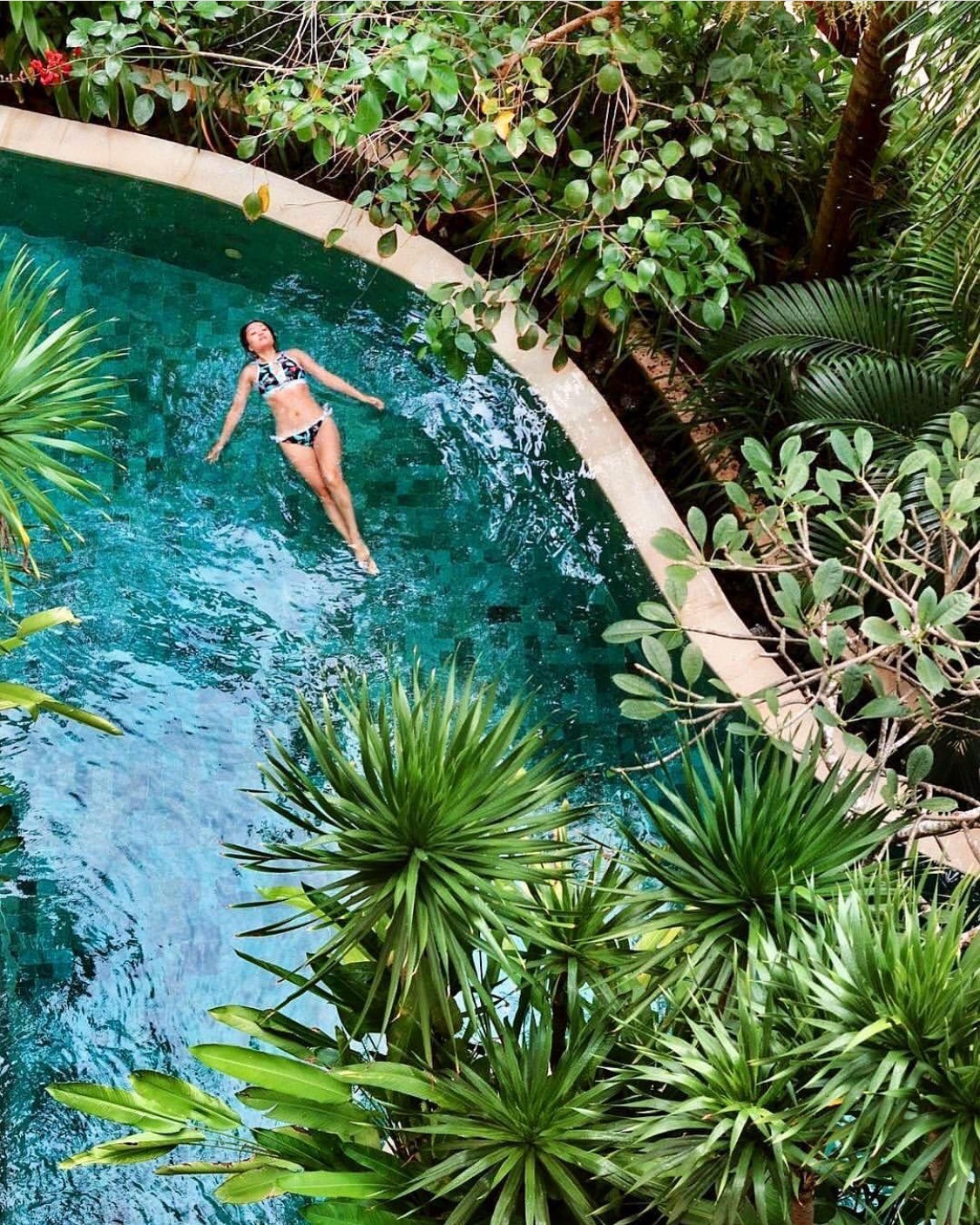 5 Surreal Swim Resorts In Bali To Soak Up The Sun 5 Surreal Swim Resorts In Bali To Soak Up The Sun