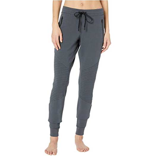 Work from Home Style: The 7 Best Sweatpants for Women (2021)