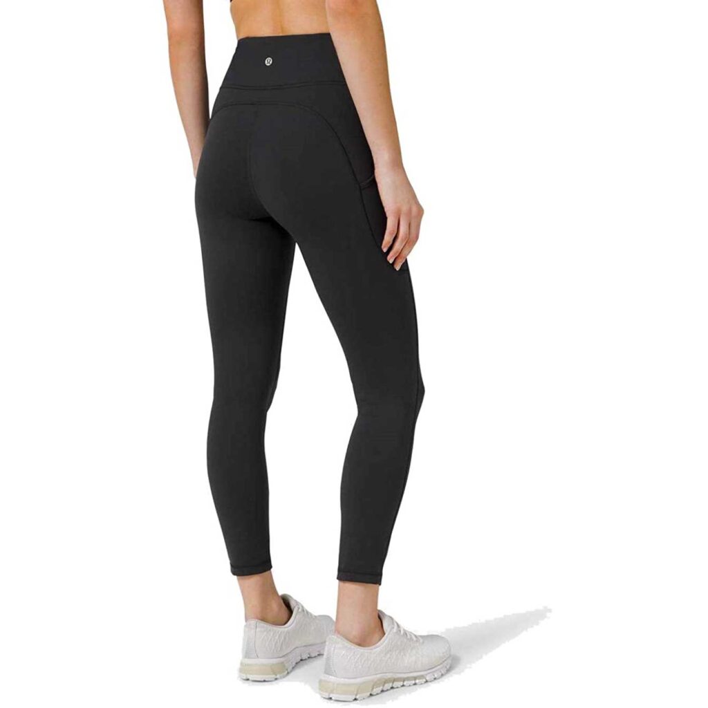 Less is More: The 7 Best Yoga Shorts for Women! (2021)