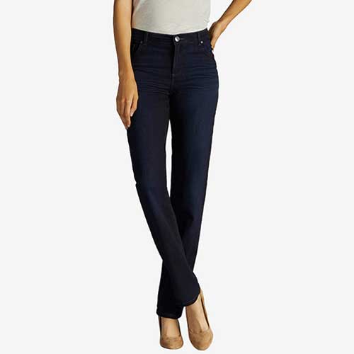 The Best Straight Leg Jeans (if you're ready to ditch skinny jeans!)