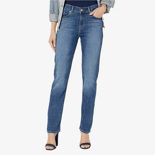 The Best Straight Leg Jeans (if you're ready to ditch skinny jeans!)