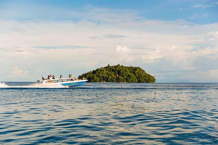 stunning photos of raja ampat, indonesia untouched paradise