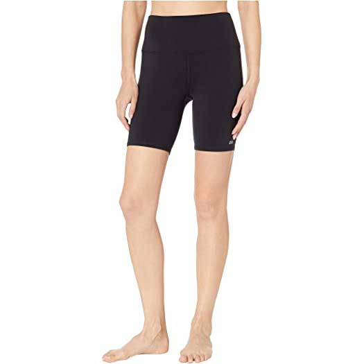 Less is More: The 7 Best Yoga Shorts for Women! (2021)