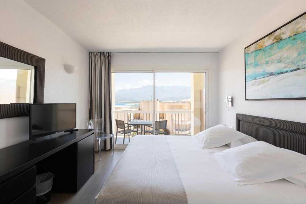 affordable-hotels-in-calvi-corsica-le-mariana
