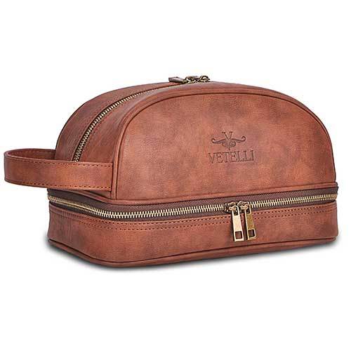 9 of the Best Toiletry Bags to Clean Up Quick!