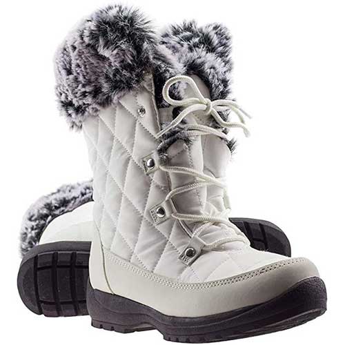 The Best Snow Boots for Women to Plow through Winter 2023