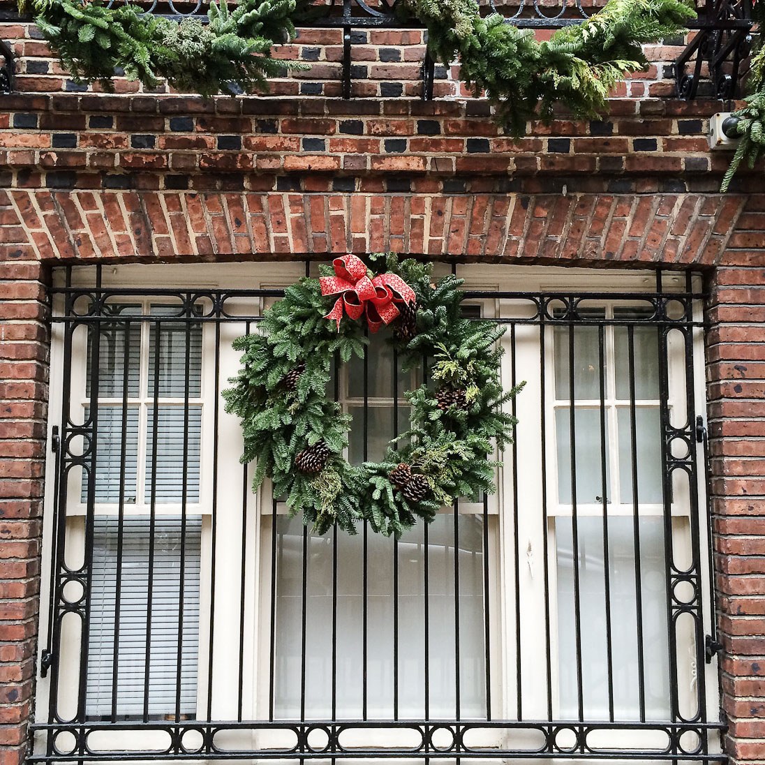 christmas scenes inspiration doors wreaths garland december winter new york city nyc sher she goes shershegoes.com