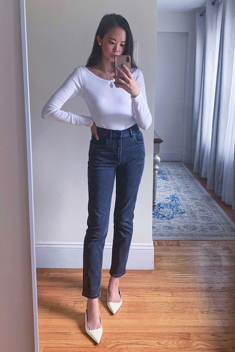 everlane-90s-cheeky-straight-jean-review