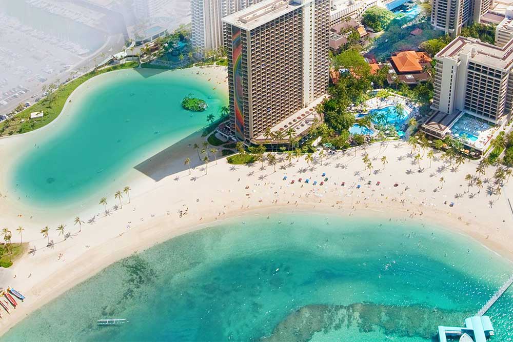 The 7 Best Hotels in Oahu Right On Waikiki Beach!