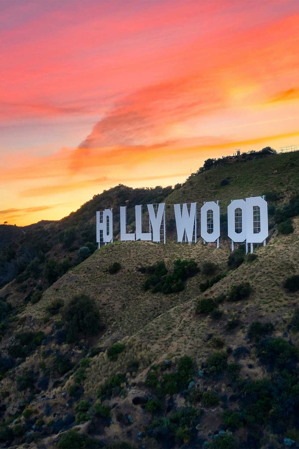 hollywood-sign-at-sunset