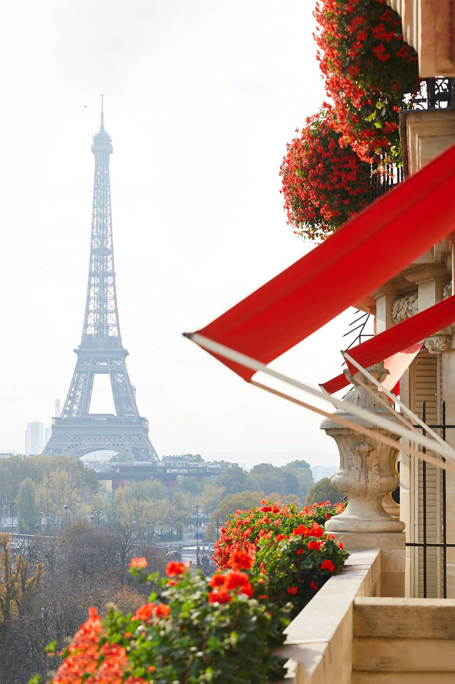 Hotels with eiffel tower view