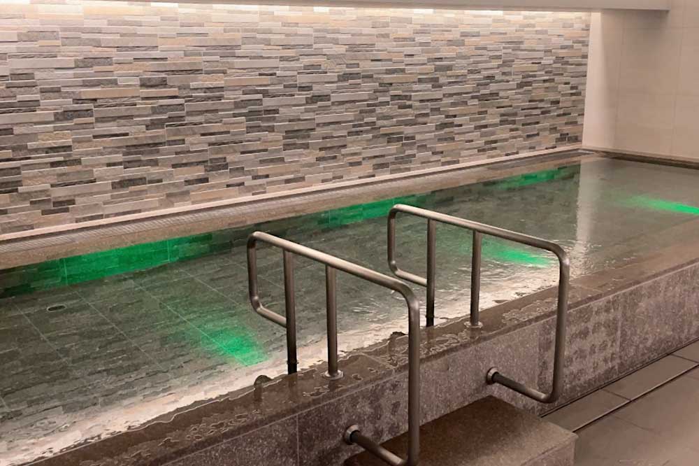 hotels-with-onsens-in-osaka-japan