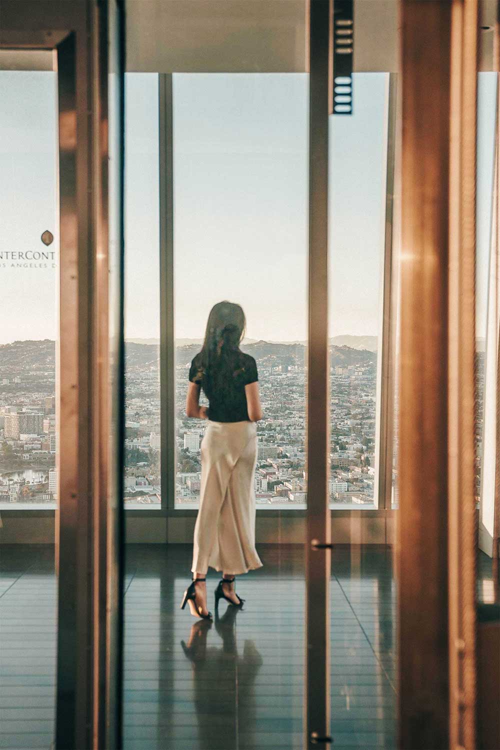 intercontinental-los-angeles-hotel-sky-lobby