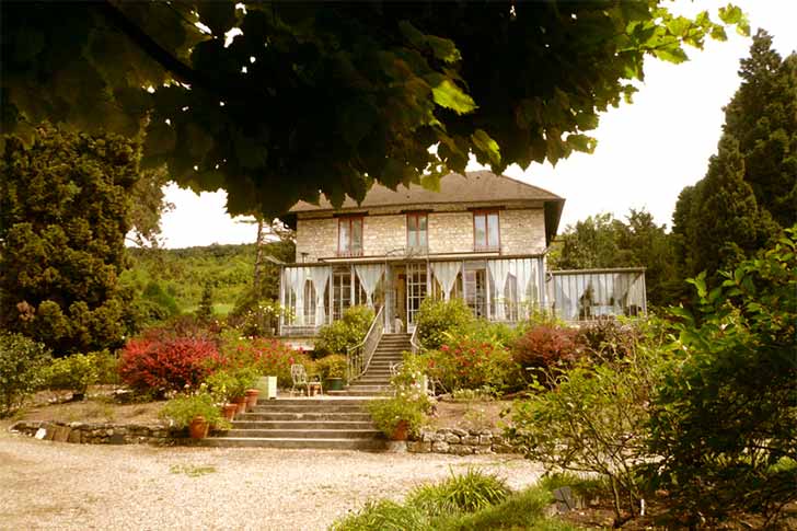 la-pluie-des-roses-giverny-hotel