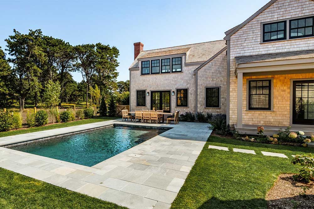 nantucket-airbnb-with-pool