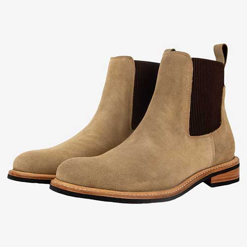 The Stylish Waterproof Chelsea Boots (2021)