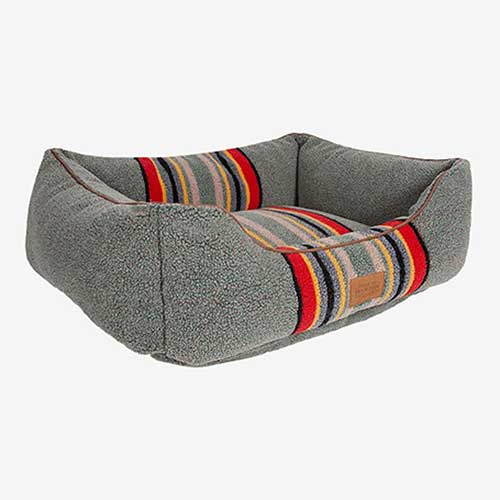 pendleton-vintage-dog-bed