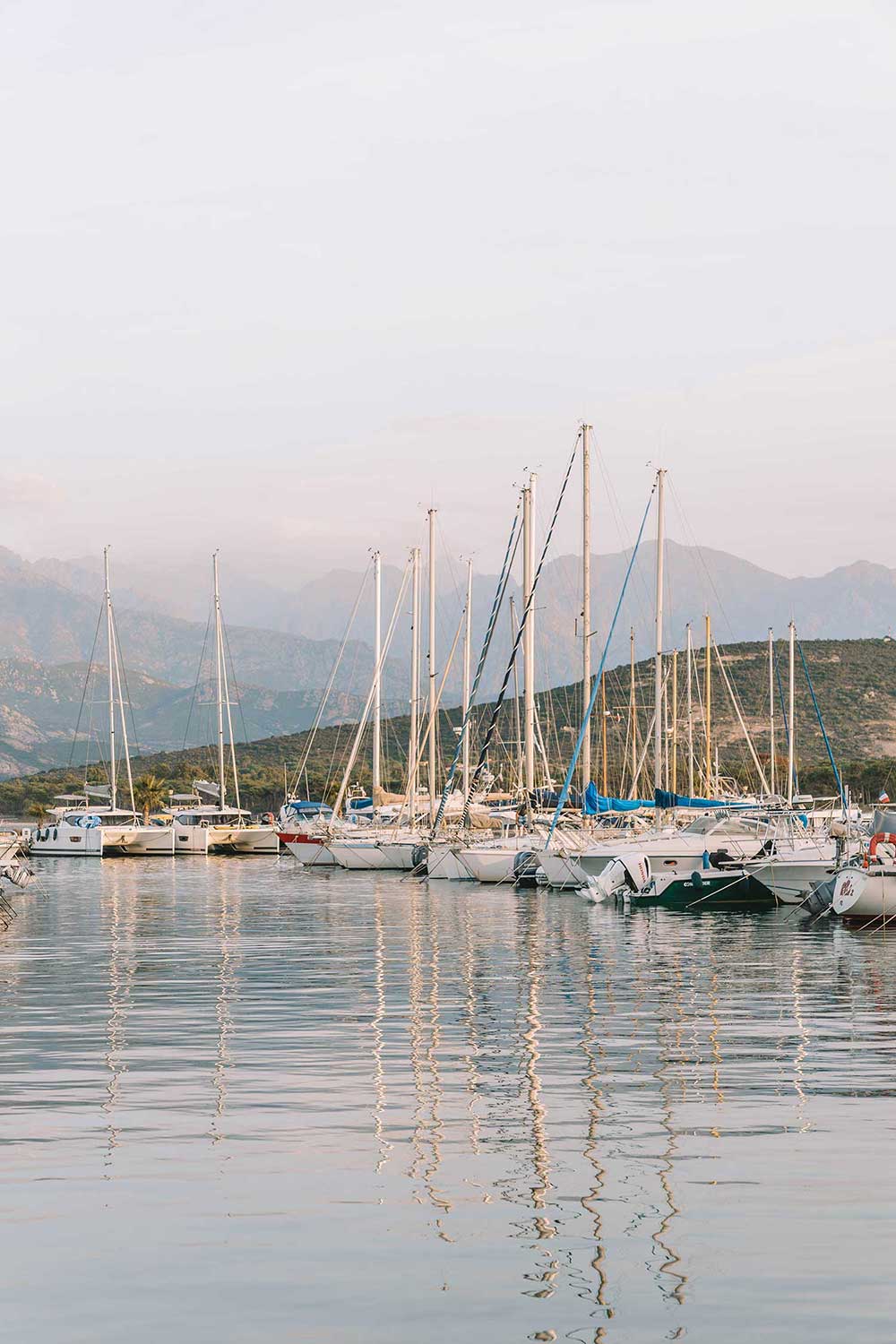 sailing-corsica-yachts-in-harbor-waterfront