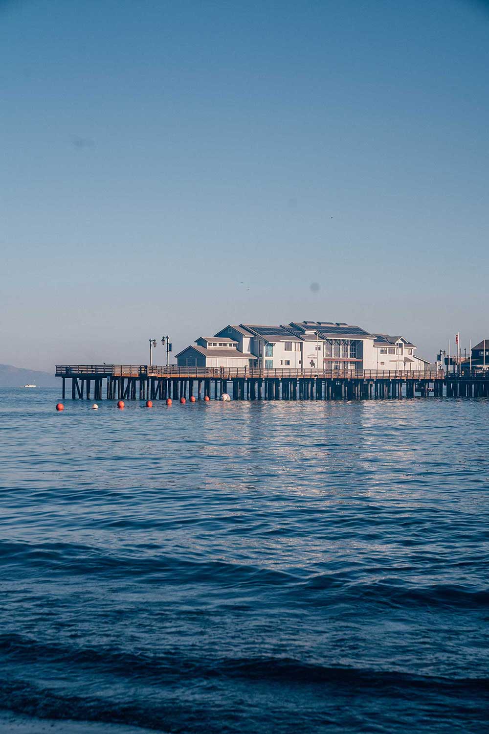 santa-barbara-harbor-and-stearns-wharf