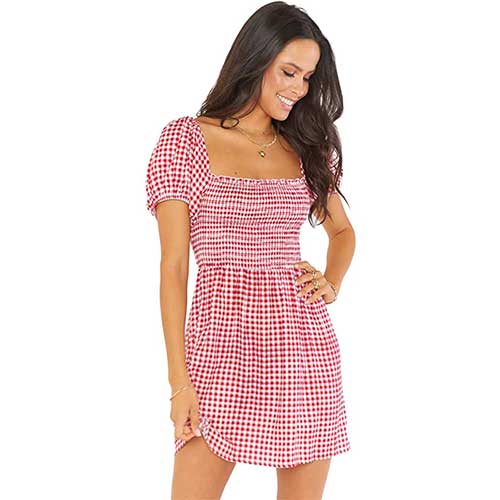 10 Square Neck Dresses You Shouldn't Sleep On! (2021)