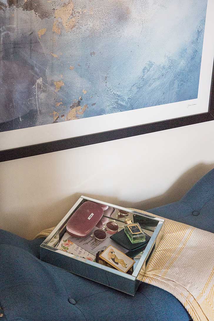 Decorating ideas to make the most of a small apartment entryway ...