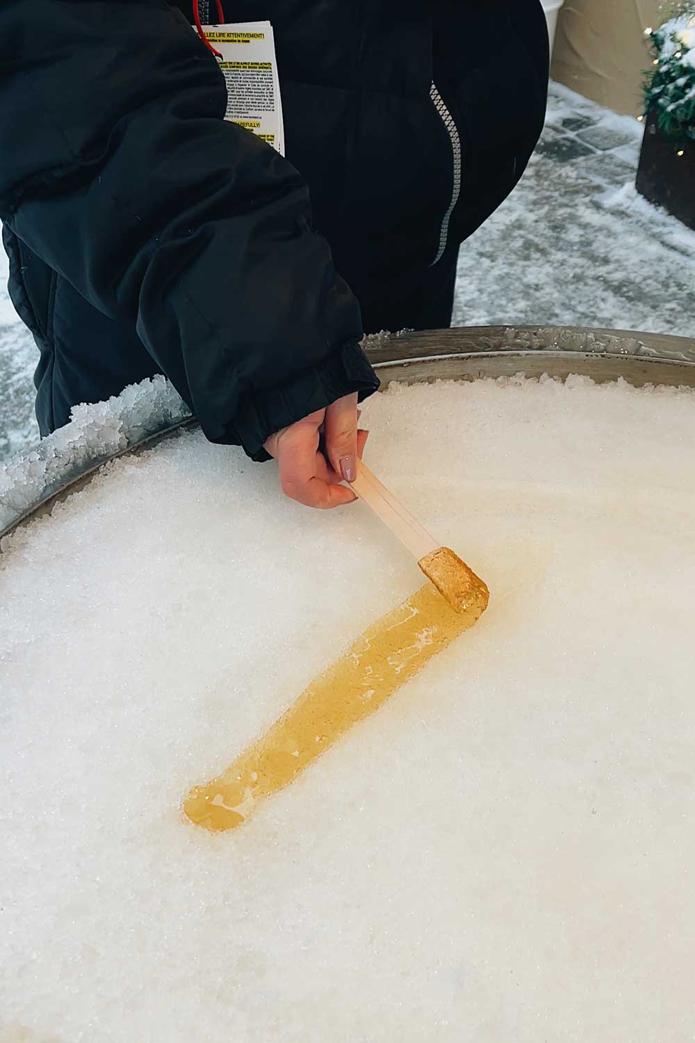 snow-taffy-mont-tremblant-resort-village