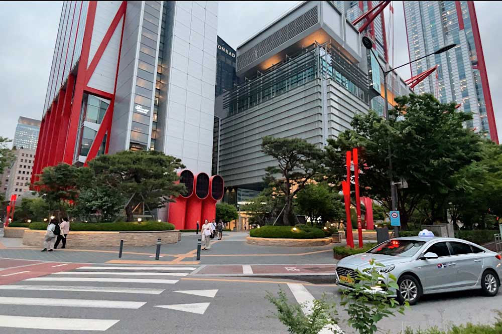 stay-in-myeongdong-or-gangnam-seoul-travel