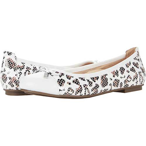 Stylish flats with arch on sale support