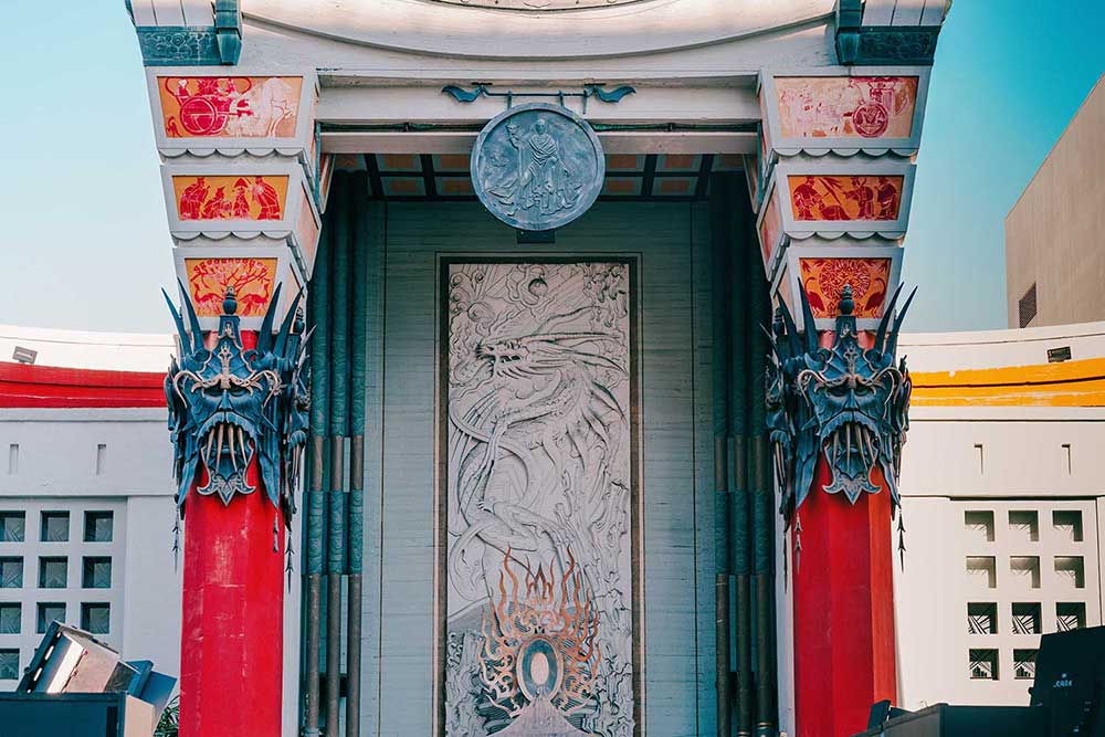 the-chinese-theatre-hollywood-boulevard