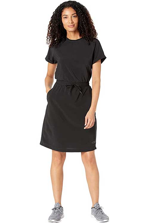 Black travel dress with clearance pockets