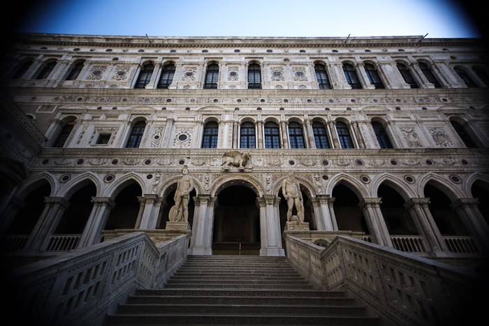 venezia europe travel hotel entryway columns basilica light pink marble doge palace