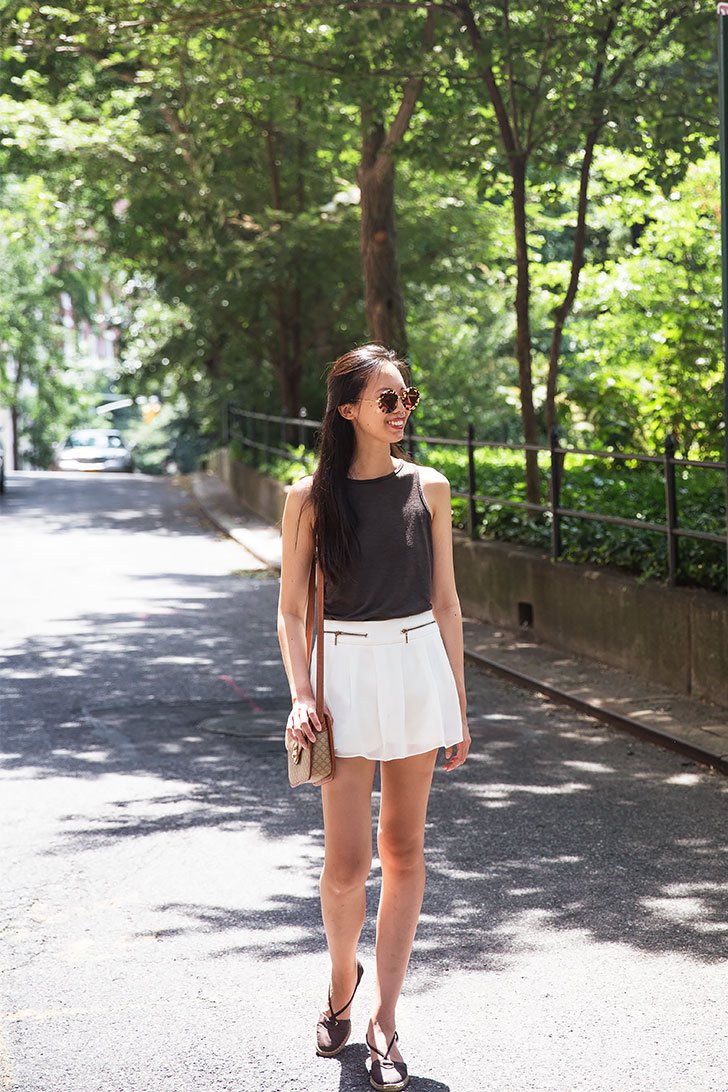 vintage-celine-white-shorts-open-back-tank-summer-fashion--14
