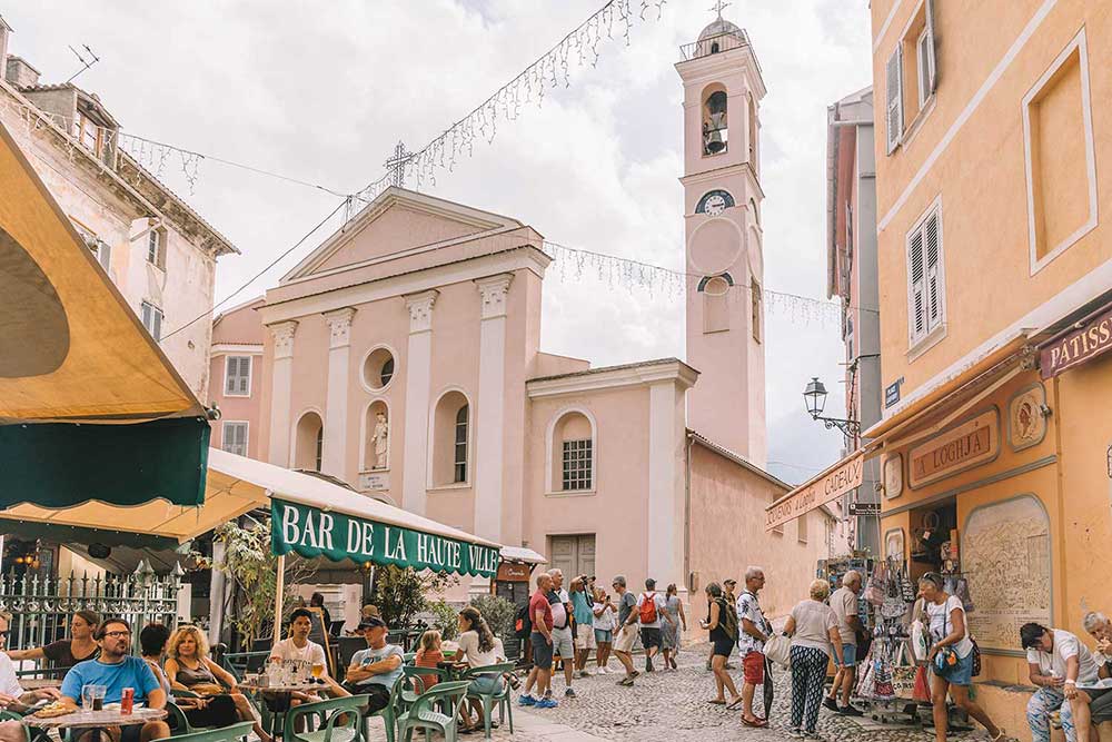 visiting-corte-corsica-road-trip-town-square-and-cathedral