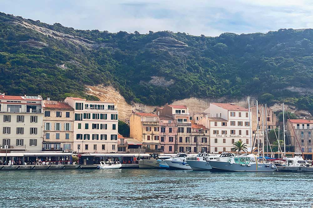 where-to-stay-in-bonifacio-corsica-affordable-hotels